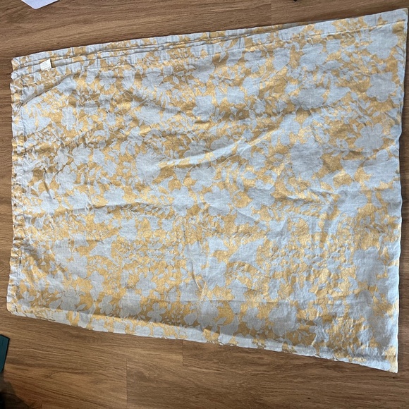 crate & barrel grey with gold detail tablecloth 60x90
